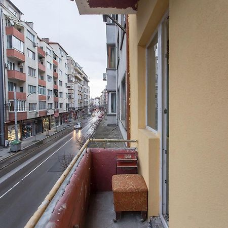 Elegant 2Bdr Apartment With A Balcony Sofya Dış mekan fotoğraf