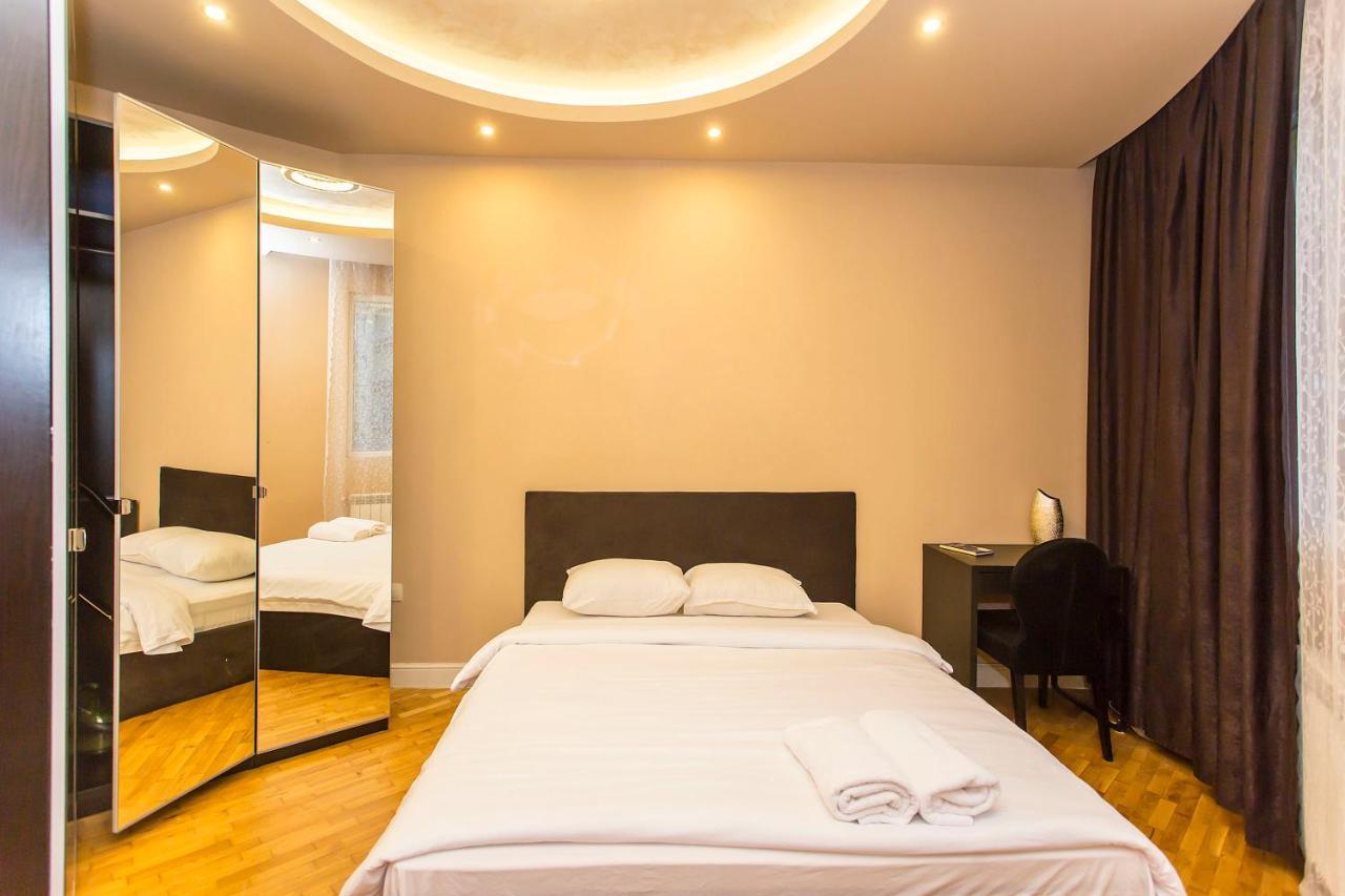 Elegant 2Bdr Apartment With A Balcony Sofya Dış mekan fotoğraf