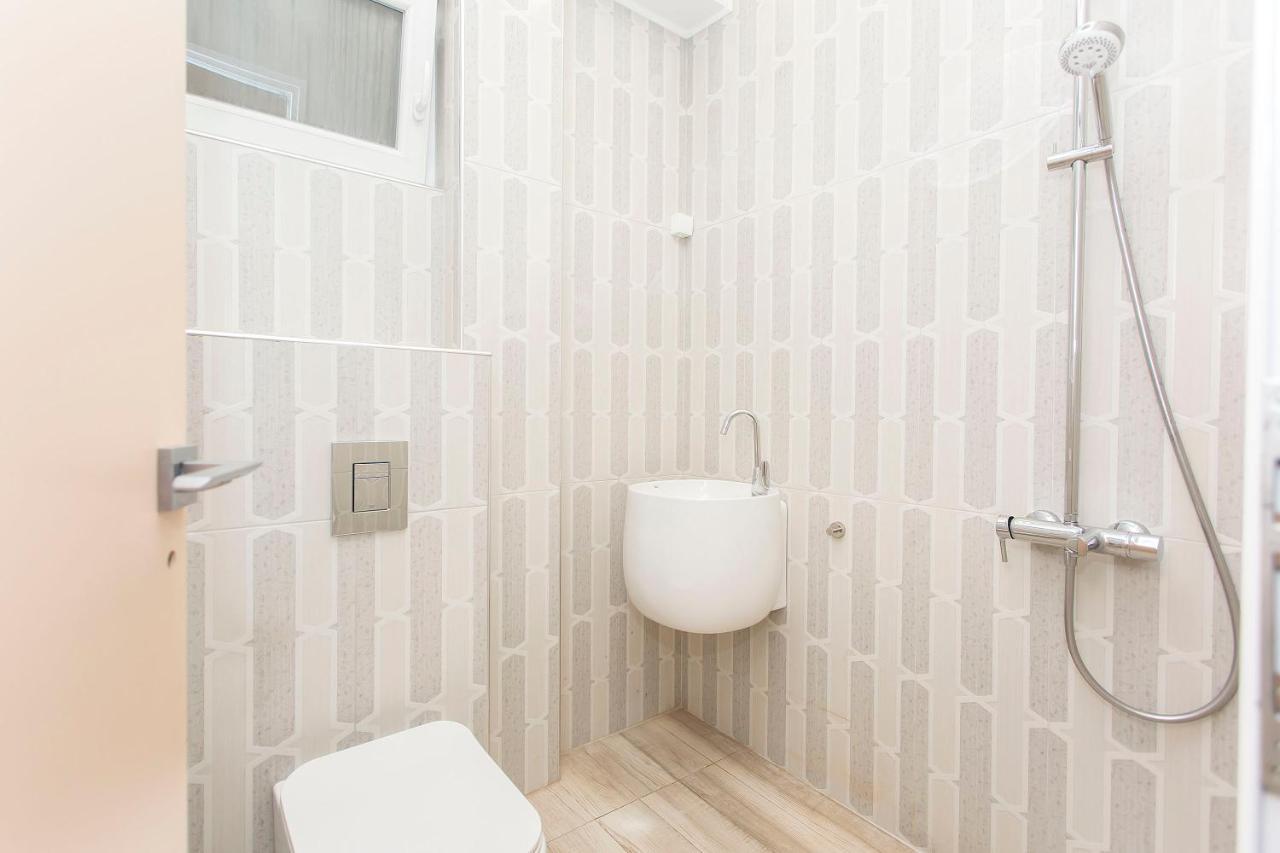 Elegant 2Bdr Apartment With A Balcony Sofya Dış mekan fotoğraf